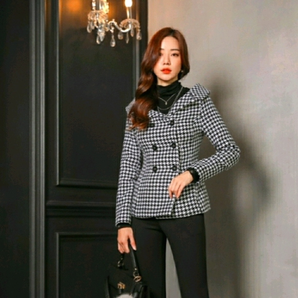 Forever 21 Houndstooth Jacket - Picture 2 of 13